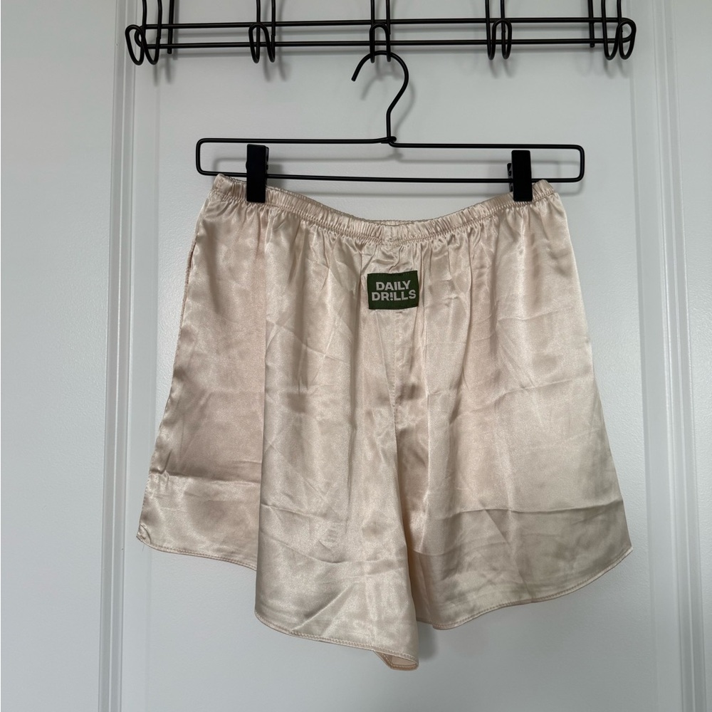 Daily Drills Women's Cream Shorts